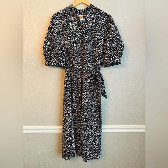 DKNY by Donna Karan Plus Size Short Sleeve Button Front Tie Waste Zebra Print 18 - Picture 1 of 11